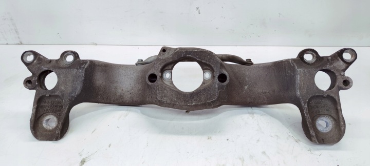 tartó tartó PODPORA Sebesség Valtók SEBESSÉGVÁLTÓ AUDI A4 B6 B7 8E0399263S