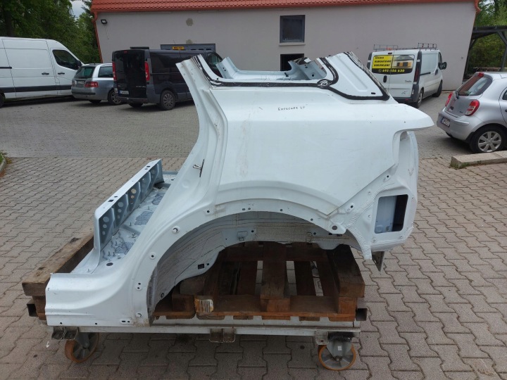 Ford Explorer VII R2KB blatník Štvrťka zadok ľavý 7VTAWWA