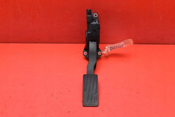 potenciometar pedala gasa 49400-68L51 SUZUKI VITARA III 1.4 B-JET HYBRID 18