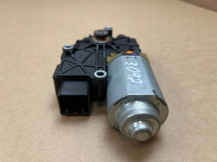 Hyundai Tucson IV NX4 2024 Motor na vetrobransko steklo 6
