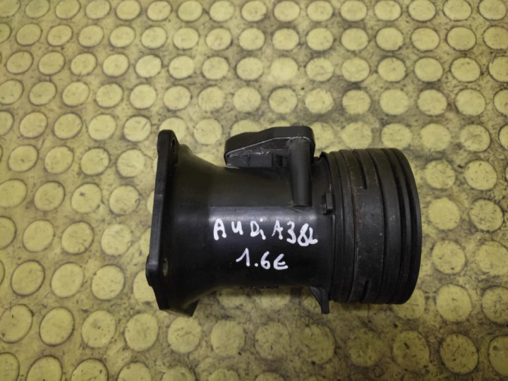 AUDI A3 8L 1.6 Débimètre 06A906461B