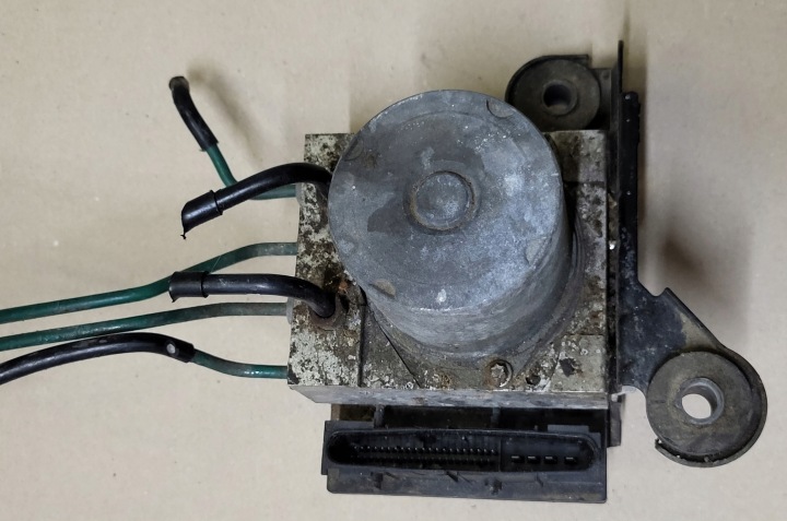 Hauptbremszylinder Bremspumpe ABS Bedienteil SAAB 95 9-5 LIFT 3.0 TiD OE EUROPA