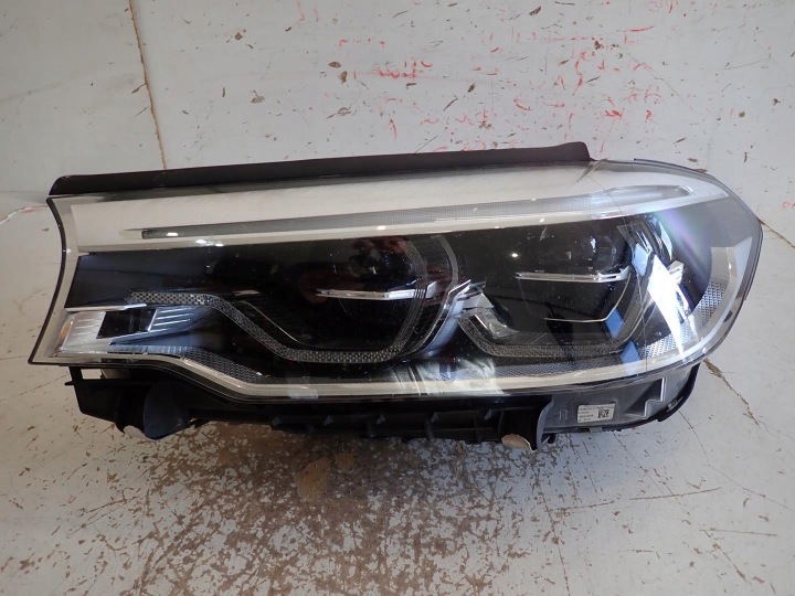 FEUX PHARE AVANT AVANT GAUCHE BMW 5 G30 G31 2018- FULL LED