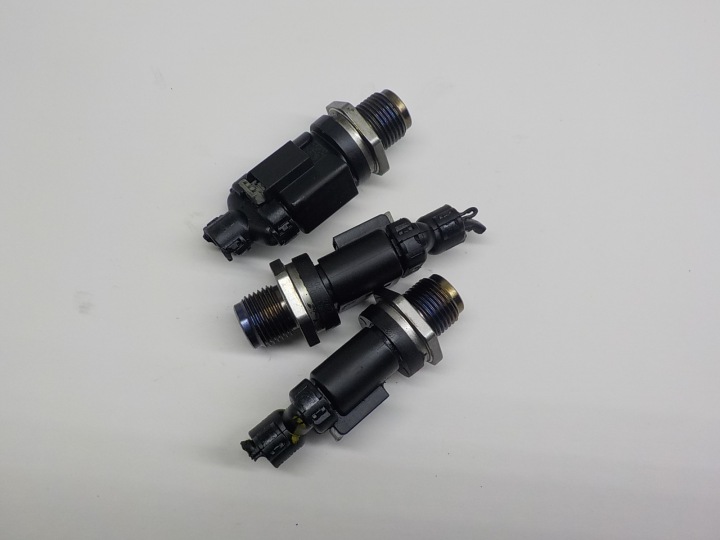 MERCEDES-BENZ SPRINTER 2.2 CDI sensor of pressure of the fuel 0281002672