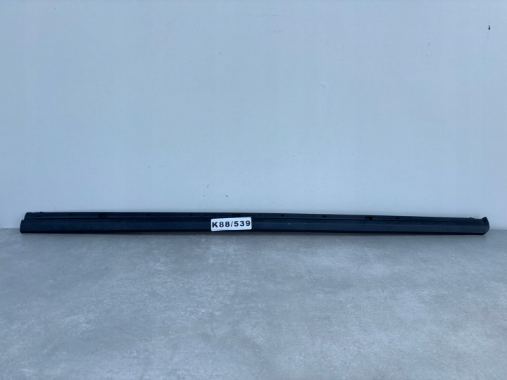 VW PASSAT B7 moulding door right front LISTEWKA 3AA854940A K88/539
