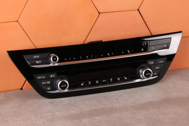 BMW M5 F90 LCI G30 G31 G32 PANEL klími klimatizaci RADIA AUDIO 5A48005