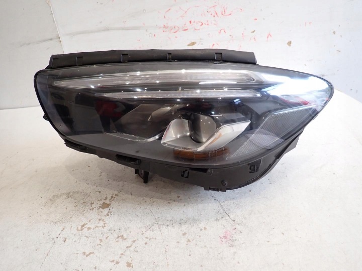 Licht vorne links MERCEDES B-KLASA W247 2018- FULL LED A2479062503
