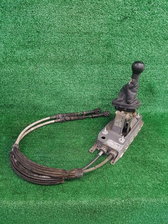 Schaltkulisse Schalt getriebe VOLKSWAGEN CADDY 3 2004 5 getriebe 1T0711049Q