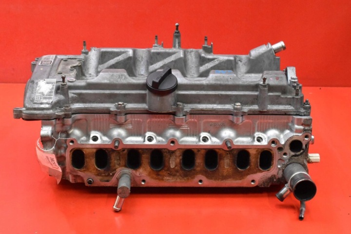 head. of the engine TOYOTA AVENSIS T27 2.0 D-4D 126KM 09-11