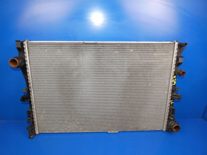 MERCEDES C KLASA W205 GLC W253 Radiatore motore usato