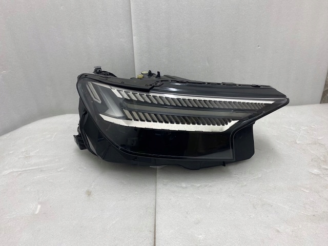 Licht rechts Audi Q4 89A Full Led Matrix komplet