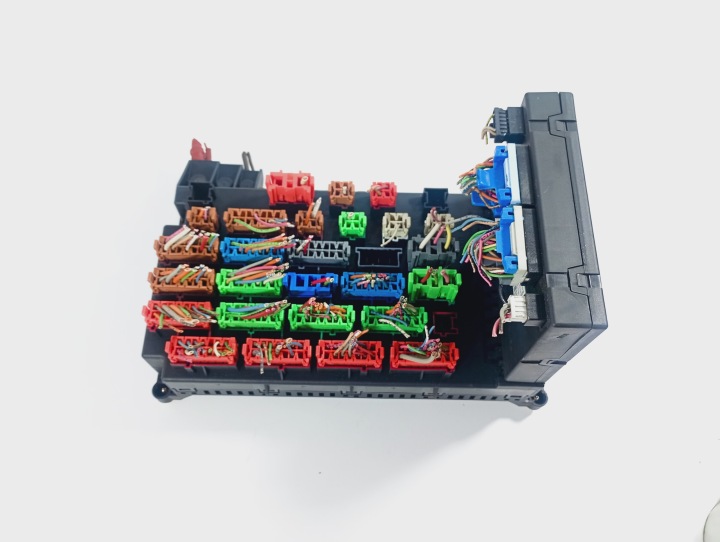 modul Kasten der Sicherungen OE 1635450005 Mercedes ML W163 98-03
