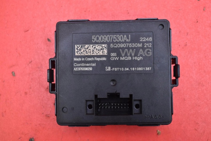 Bedienteil modul GATEWAY 5Q0907530AJ VW PASSAT B8 2.0 TDI 150 KM 14-20