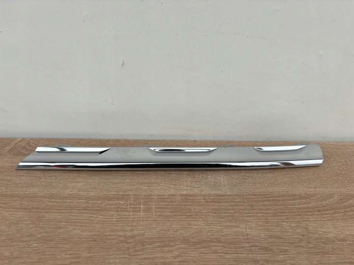 VW TIGUAN GAUCHE MOULAGE GRILLE/MASQUE CHROM 15-20 ROK 5NA853767A K143/052