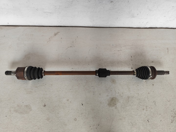 KIA VENGA IX20 petrol semi-axis right