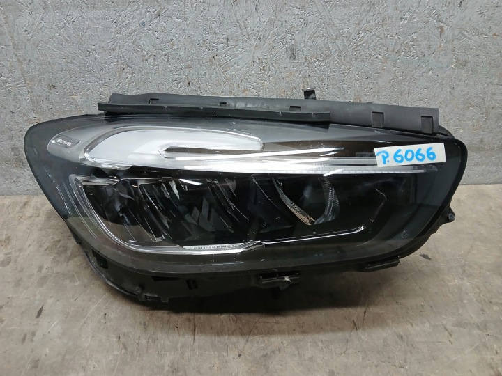 Licht vorne rechts MERCEDES B KLASA W247 LIFT FULL LED HP A2479065207