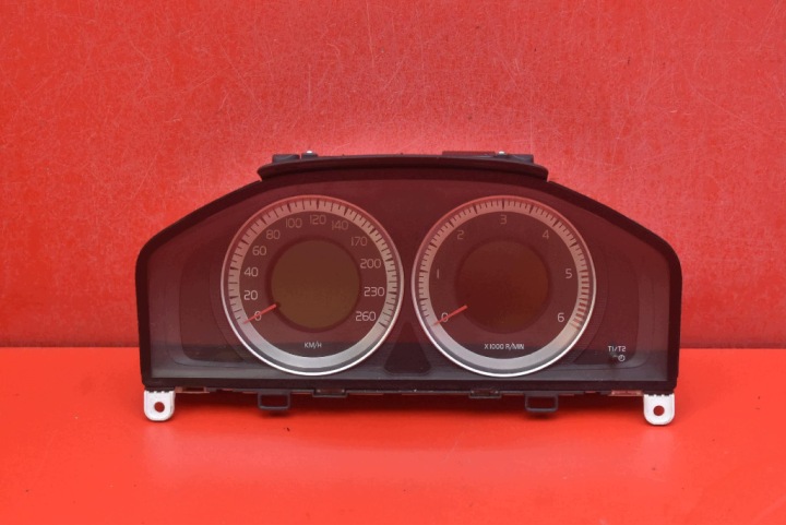 műszeróra műszeróra AUTOMAT EU 31343325AA VOLVO V60 1 és 2.0 D3 163 KM 10-13