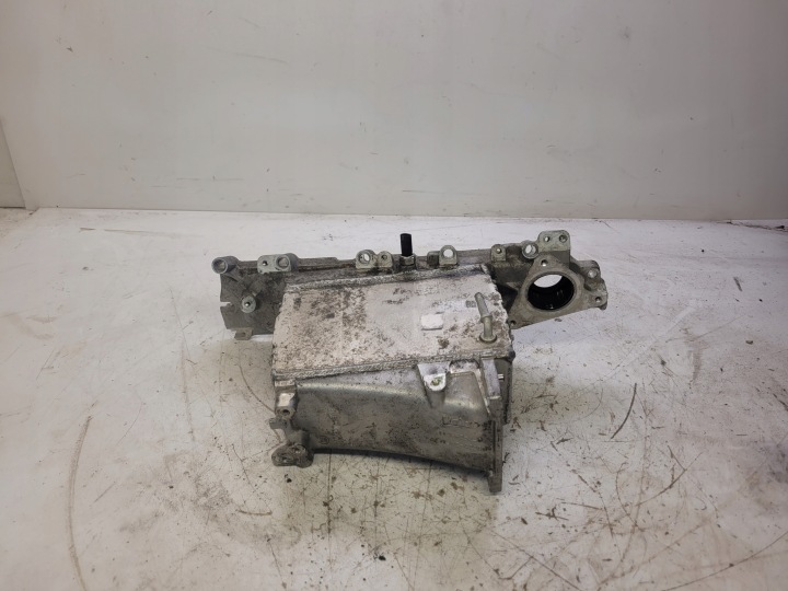 intake manifold AUDI A4 B9 A5 2.0 TDI 04L129766AD