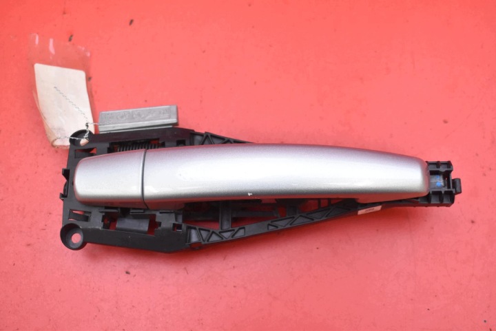 Poignée Droit Arrière Arrière Z176 39172889 OPEL CORSA E 5D HB 14-20