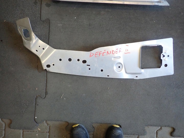Stütze öv, szíj LAND ROVER DEFENDER II 2020- L8B2-278A09-A