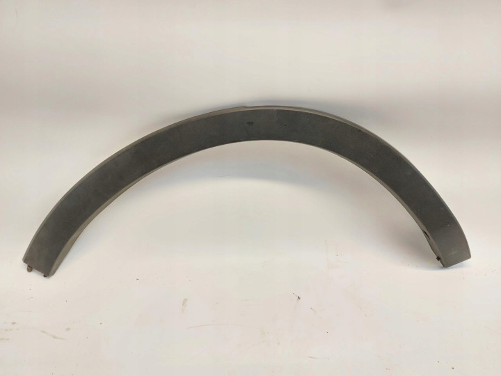 VOLVO XC40 D3 lišta krytka blatníka zadok pravý 31448329