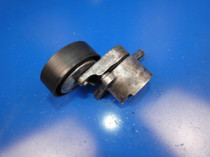MERCEDES E KLASA W213 W205 W253 2.0 CDI Riemenspanner Spannelement des Zahnrads
