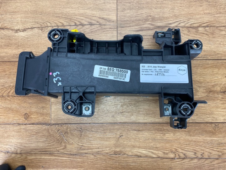 držák změny převodů převodovky rozdzielczej Jeep Wrangler JL 2018+ USA