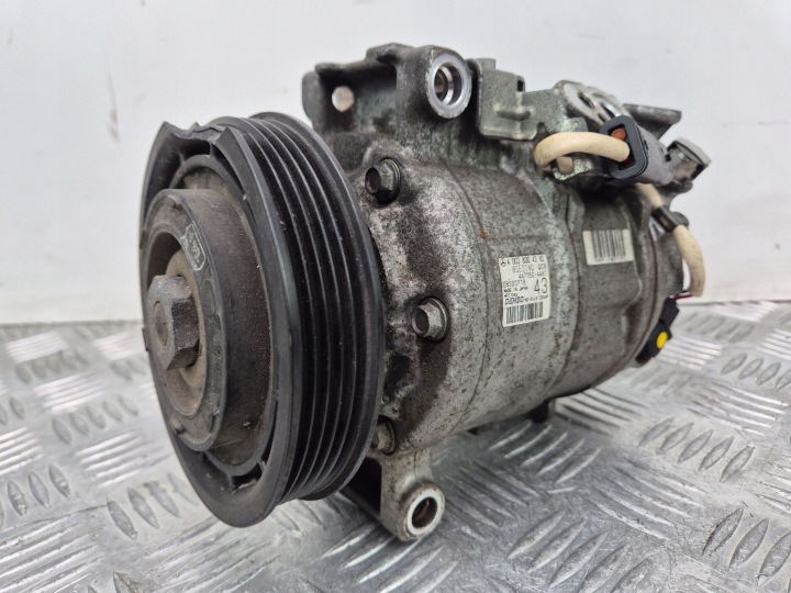 Mercedes A180 W176 compressor of the air conditioning A0038304360