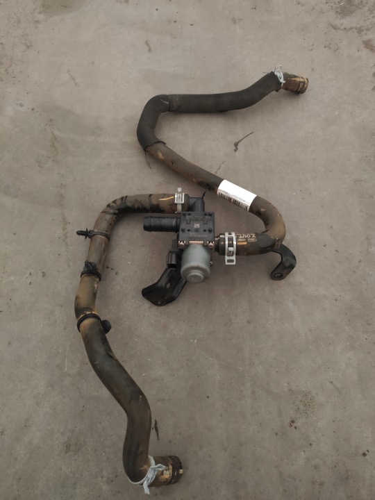 FORD FOCUS MK4 pump wiring hose of water