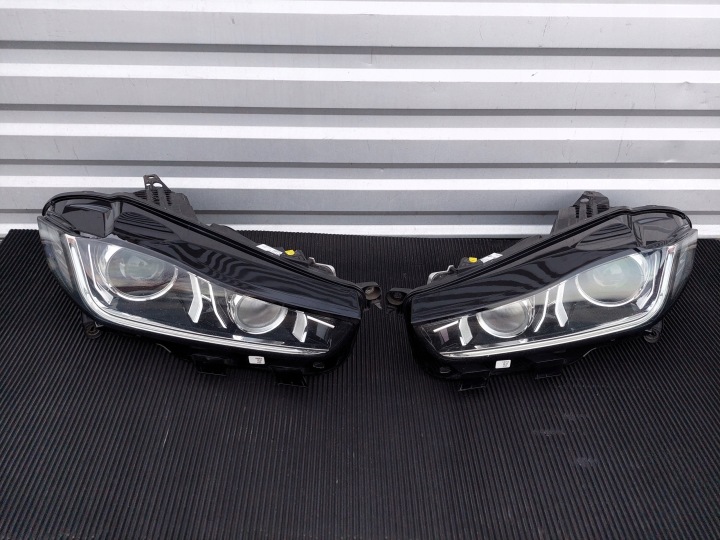 Feux phare Avant Avant Gauche Droit XENON LED JAGUAR XE X760
