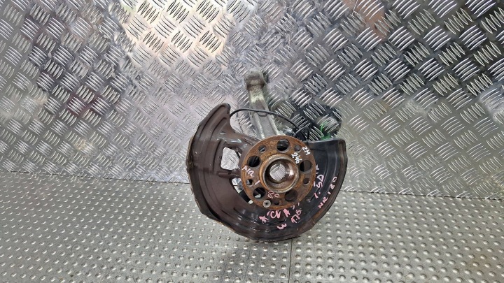 Achsschenkel Radnabe Radlager schenkel links vorne 24605 MERCEDES W117 W176 W246 GLA X156