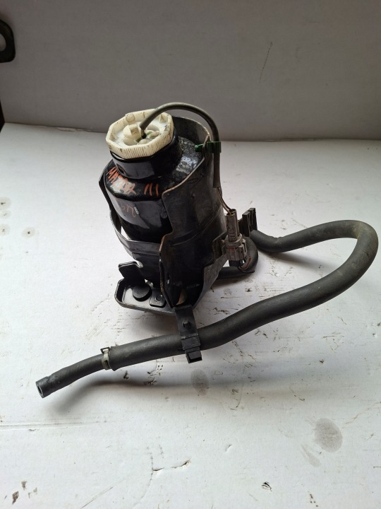 Gehäuse filter des Kraftstoffsbehälters MAZDA III BM