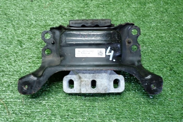VW AUDI SEAT SKODA gearbox mount 5Q0199555AB