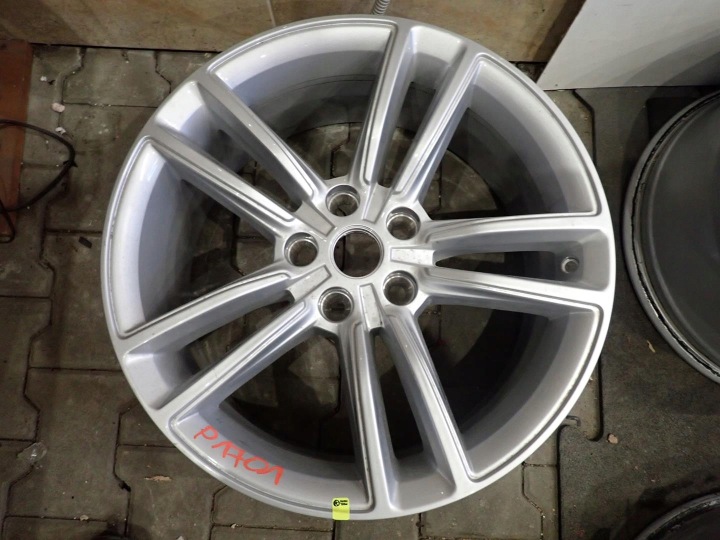 felga felga TESLA 5x114,3 ET40 8J 19" 6007214-00-E