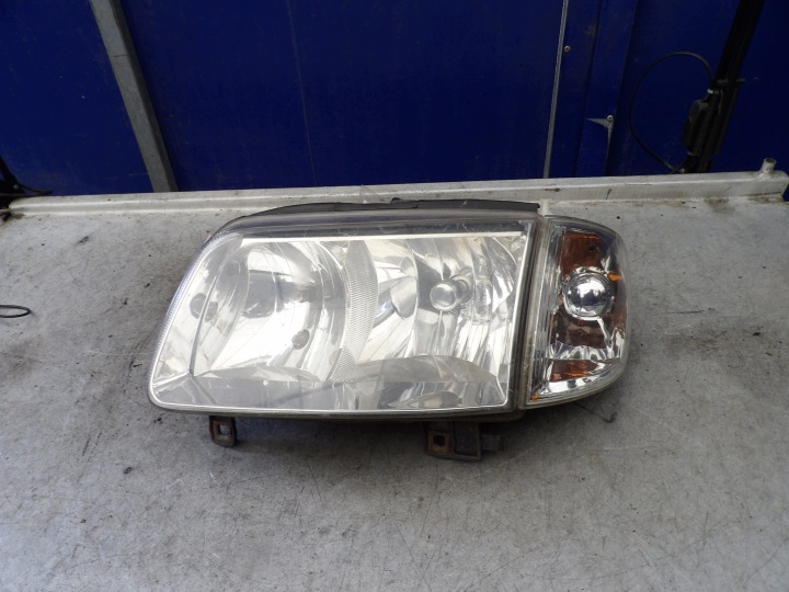 VW Polo 6N lift light front left