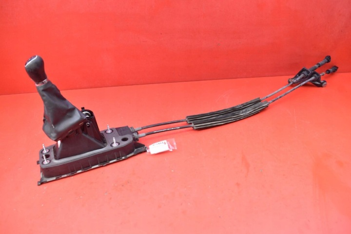 Schaltkulisse Schalthebel getriebe 6 BIEG 5Q0711049AN SKODA OCTAVIA III 1.2 TSI 105 KM