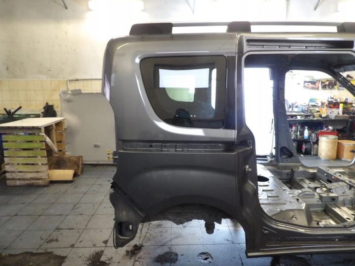 FIAT DOBLO II LIFT kotflügel heck rechts
