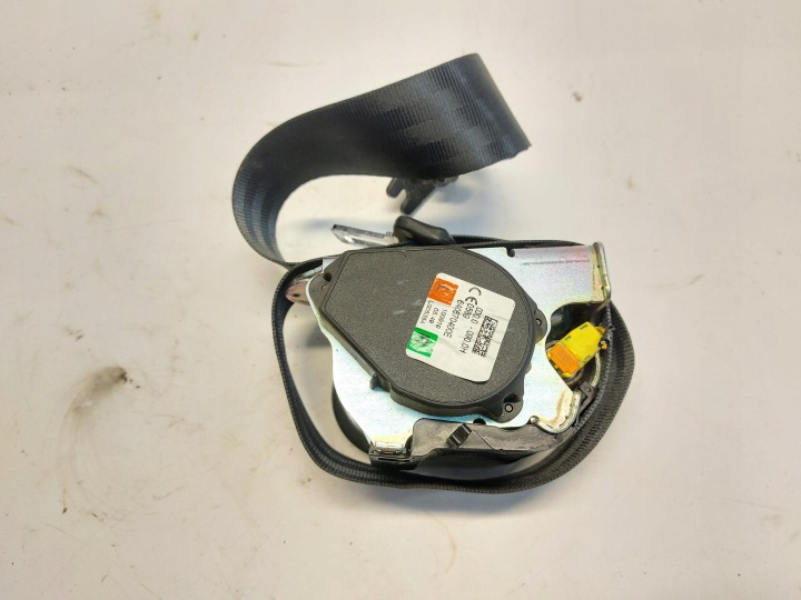 VOLVO XC40 D3 Gurten Sicherheits heck links