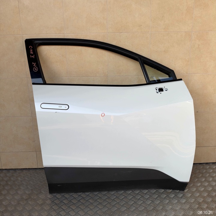 portière complets avant droit TOYOTA C-HR II 2024 année