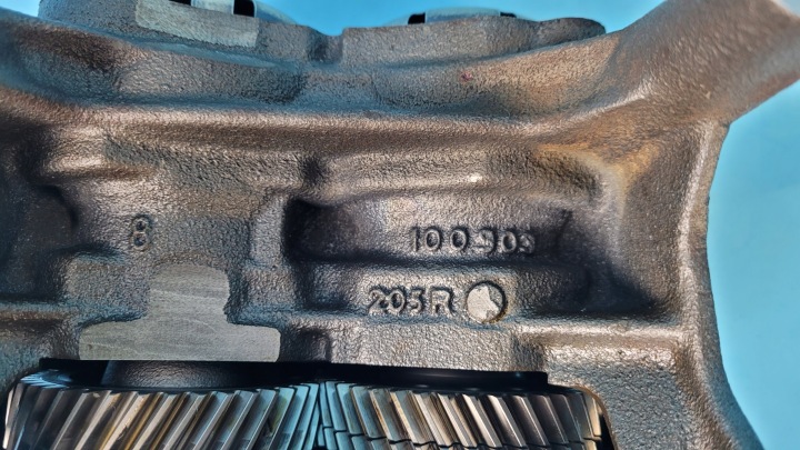 MERCEDES W205 2.0 CGI BALANCE SHEETS A2740300685 13