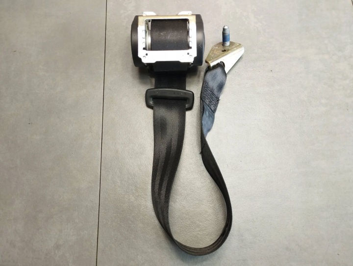 VW GOLF V CINTURA SICUREZZA ANTERIORE Destra posteriore 1K6857806D