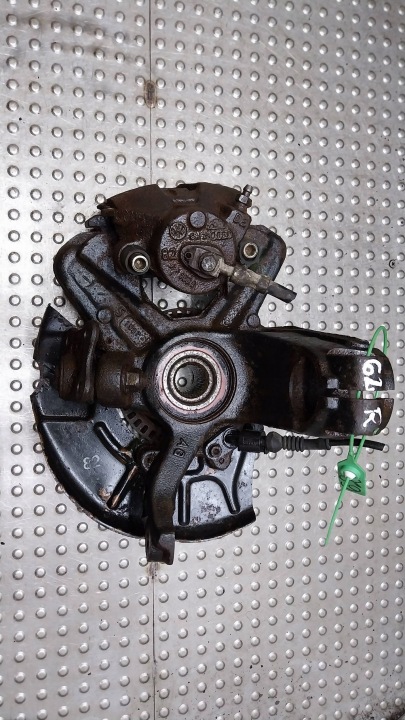 Moyeu support broche Droite Avant 1J0407256AG VW GOLF IV A3 8L OCTAVIA et LEON et 1.9TDI