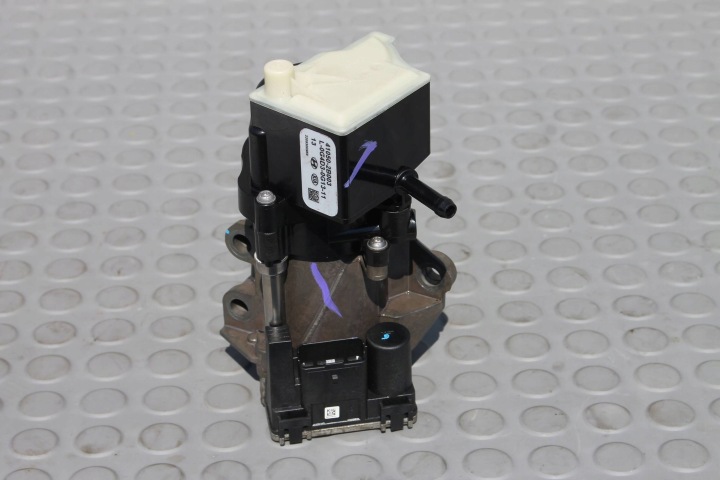 HYBRID 20-23 10
