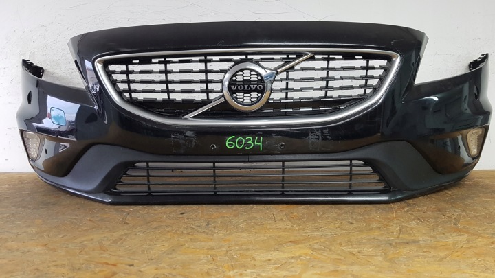 VOLVO V40 R Design 2016 - lift Pare choc Avant 6034