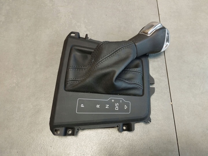 Audi Q3 F3 83a telaio Della leva di cambio Pomello ghetta ingranaggi 83B713463A
