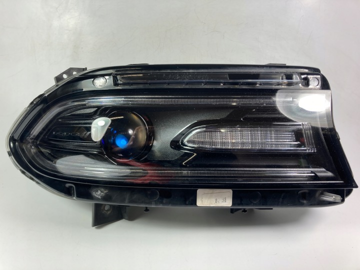 Dodge Charger 2017 reflektor Feux phare Avant Droit Avant