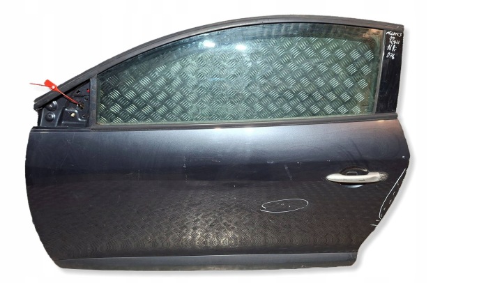 dvere predok Ľavé RENAULT MEGANE III COUPE 2009
