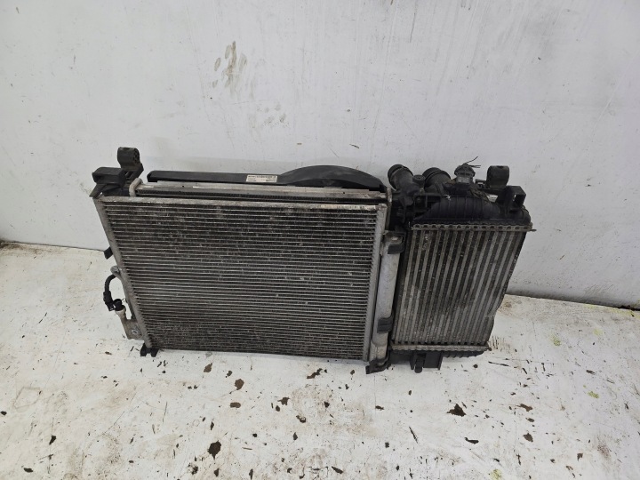 OPEL MERIVA B LIFT radiatore VENTOLA 1.4T 1.4 TURBO