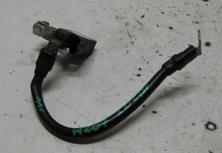 MERCEDES W207 3.0 CDI 11R Batteriemanagement Sensor A0009050054