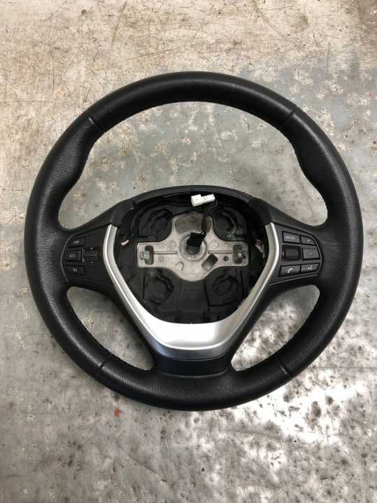 kormány bőr MULTIFUNKCJA BMW F30 62560150D
